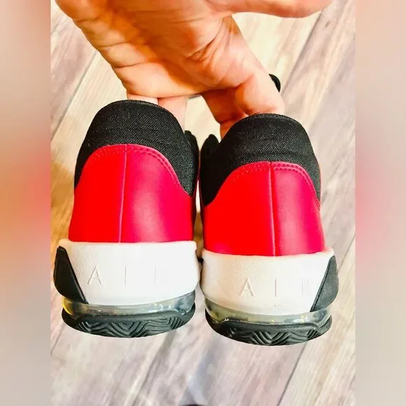 Nike Jordan : JORDAN Air MAX AURA Kids' 5.5Y Red and White Sneakers DA8021-106 - Picture 4 of 7